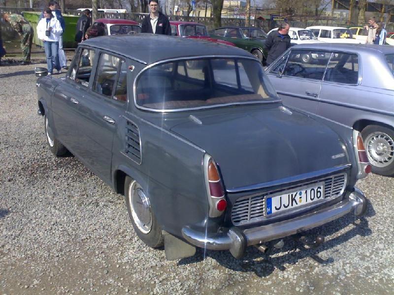 20060401060 (Large).jpg